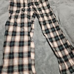 ZYIA Plaid Active Pants - Green and Cream